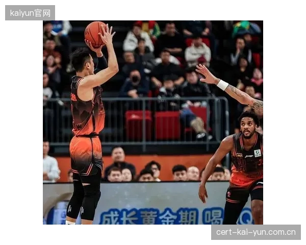 北京队或将重估外援策略，麦基季后赛低效表现引发续约争议。